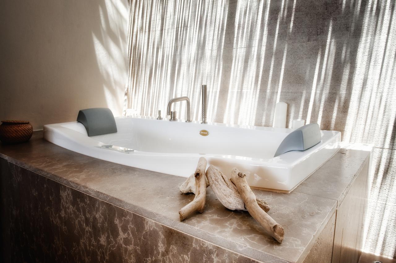 Masseria Le Fabriche Maruggio Extérieur photo